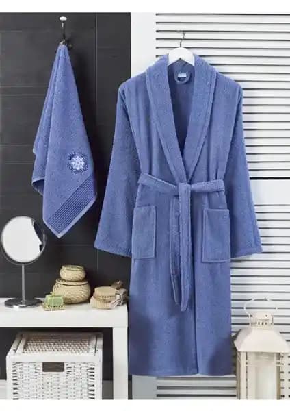 Banyo Bornozları Karşılaştırması: Emicilik, Beden ve Tasarım Özellikleri