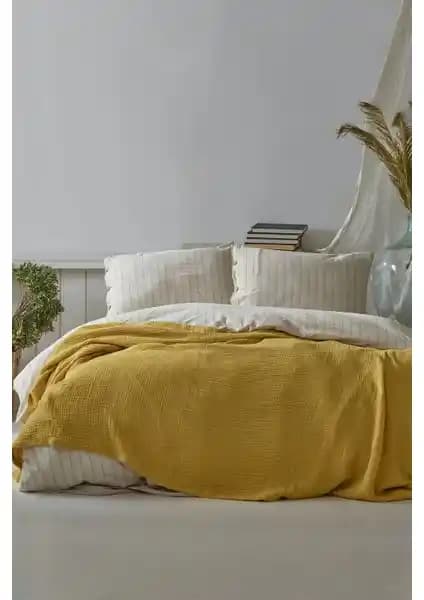 Berolige Müslin Pamuklu Pike ve Elart Petra Keten Görünümlü Yatak Örtüsü Karşılaştırması