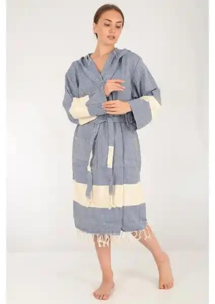 Buldan Concept Celena Peştemal ve Oyalı Textile Çocuk Bornozlarının Karşılaştırması