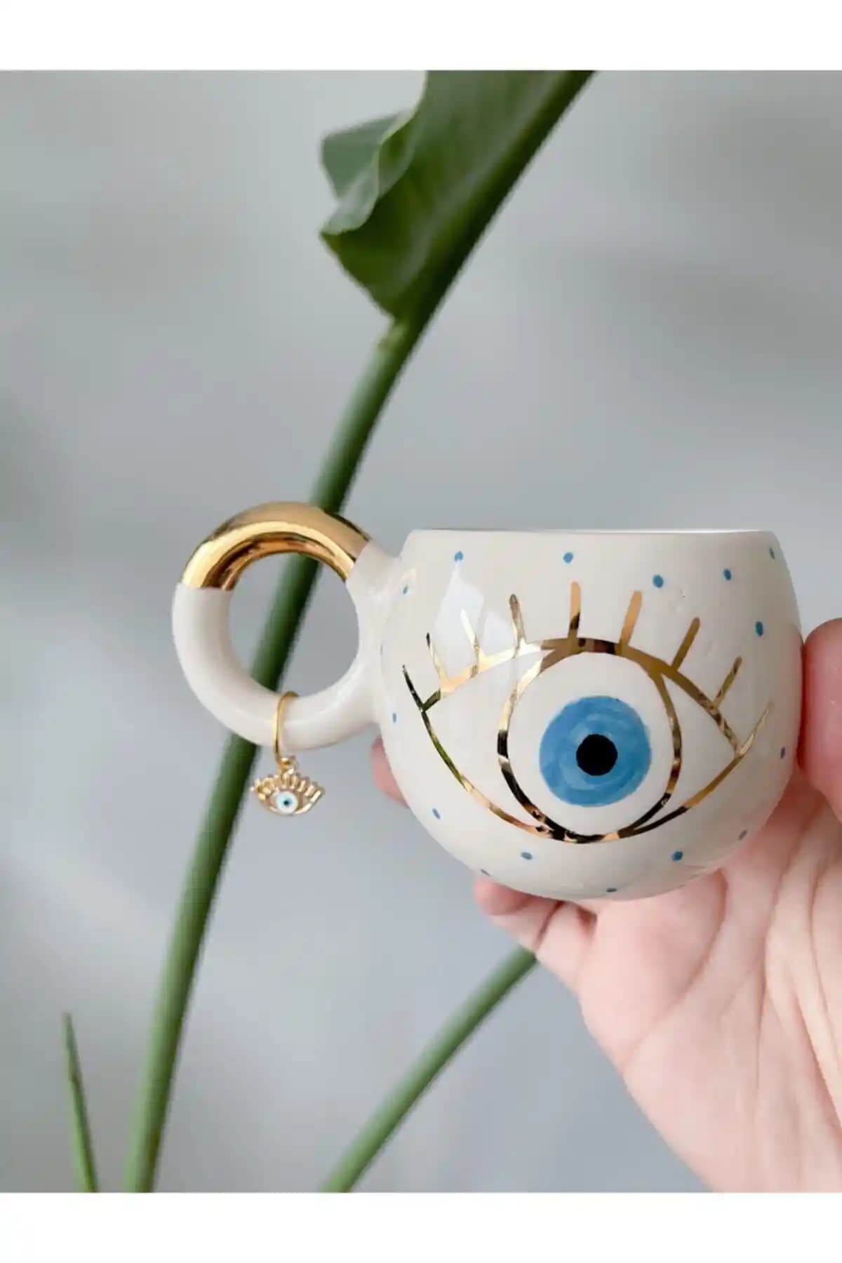 24 Ayar Altın Nazar Göz Motifli Türk Kahvesi Fincanı Estetik ve Fonksiyonellik Bir Arada
