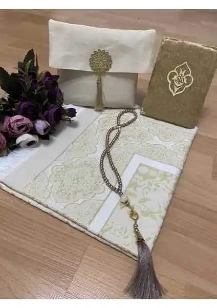 Ayhanhome 4'lü Şantuk Çantalı Dini Hediyelik Seti Yasin Tesbih Seccade Tasarımı