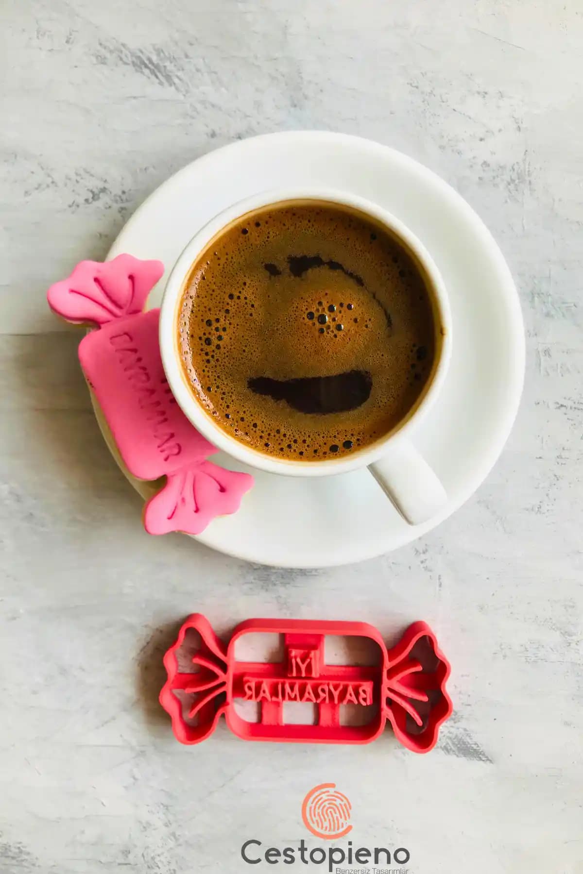 Çevre Dostu Şeker Hamuru Kalıbı: Bayram Temalı ve Çok Yönlü Kullanım Özellikleri