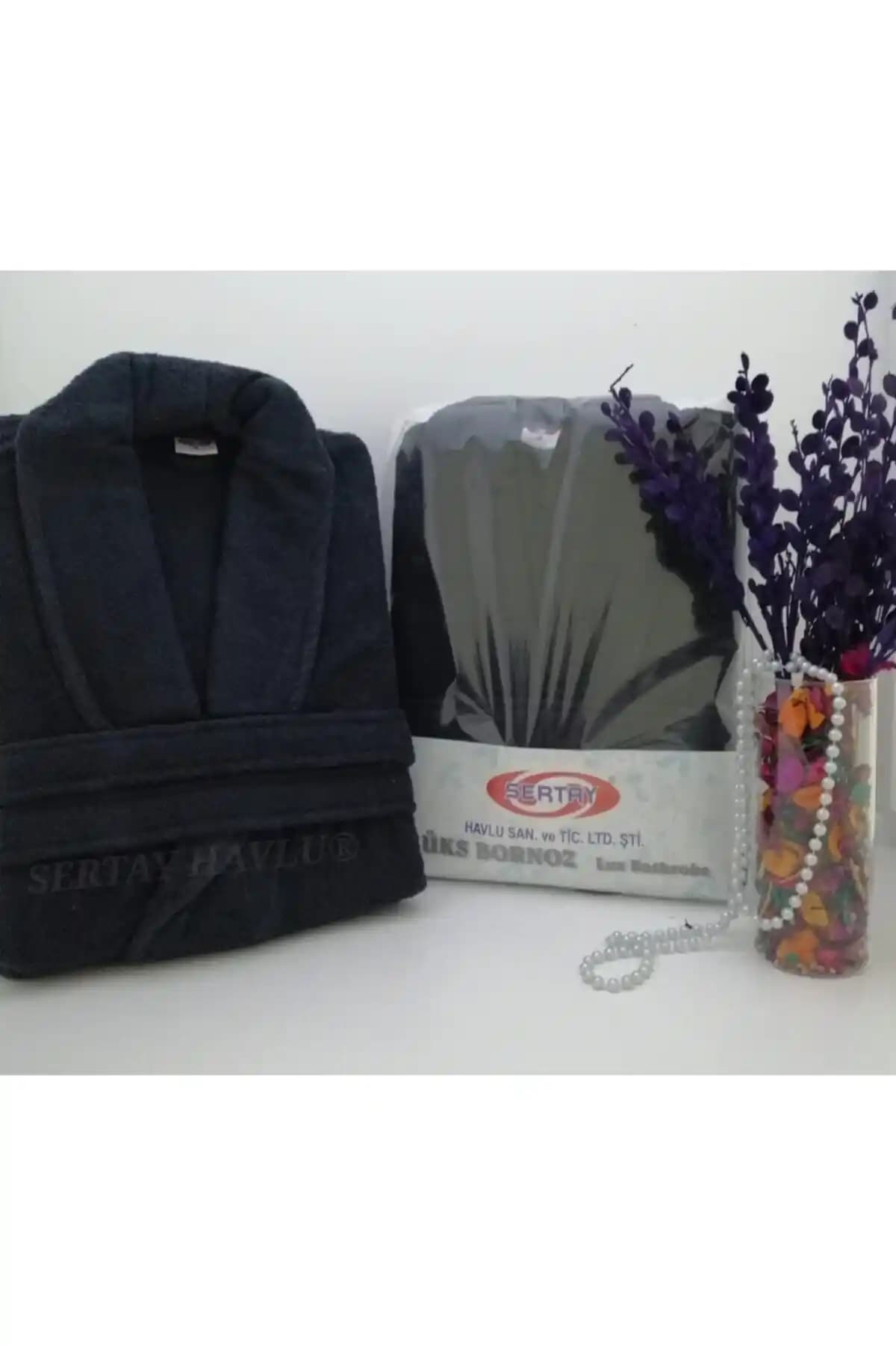 Genel Markalar %100 Pamuk Lüks Tek Parça Bornoz: Şık ve Konforlu Tasarım Özellikleri