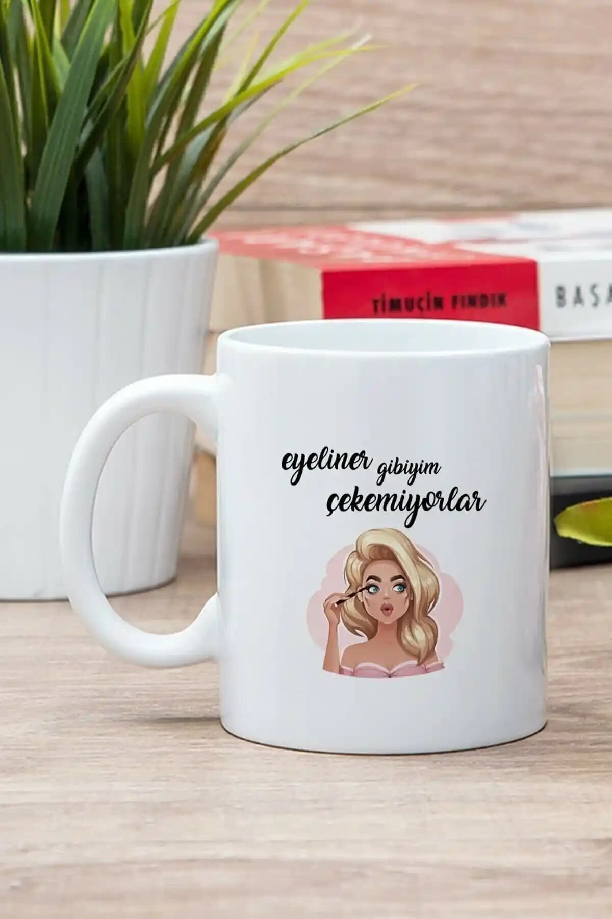 Genel Markalar Beyaz Yazılı Kupa Bardak: Estetik ve Fonksiyonellik Sunan Günlük Kullanım Ürünü