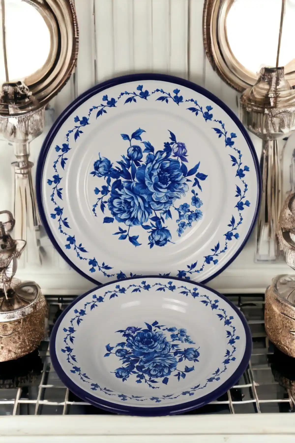 İnci Emaye 24-30 No 2'li Emaye Yemek Tabağı Seti Modern ve Dayanıklı Tasarım Özellikleri