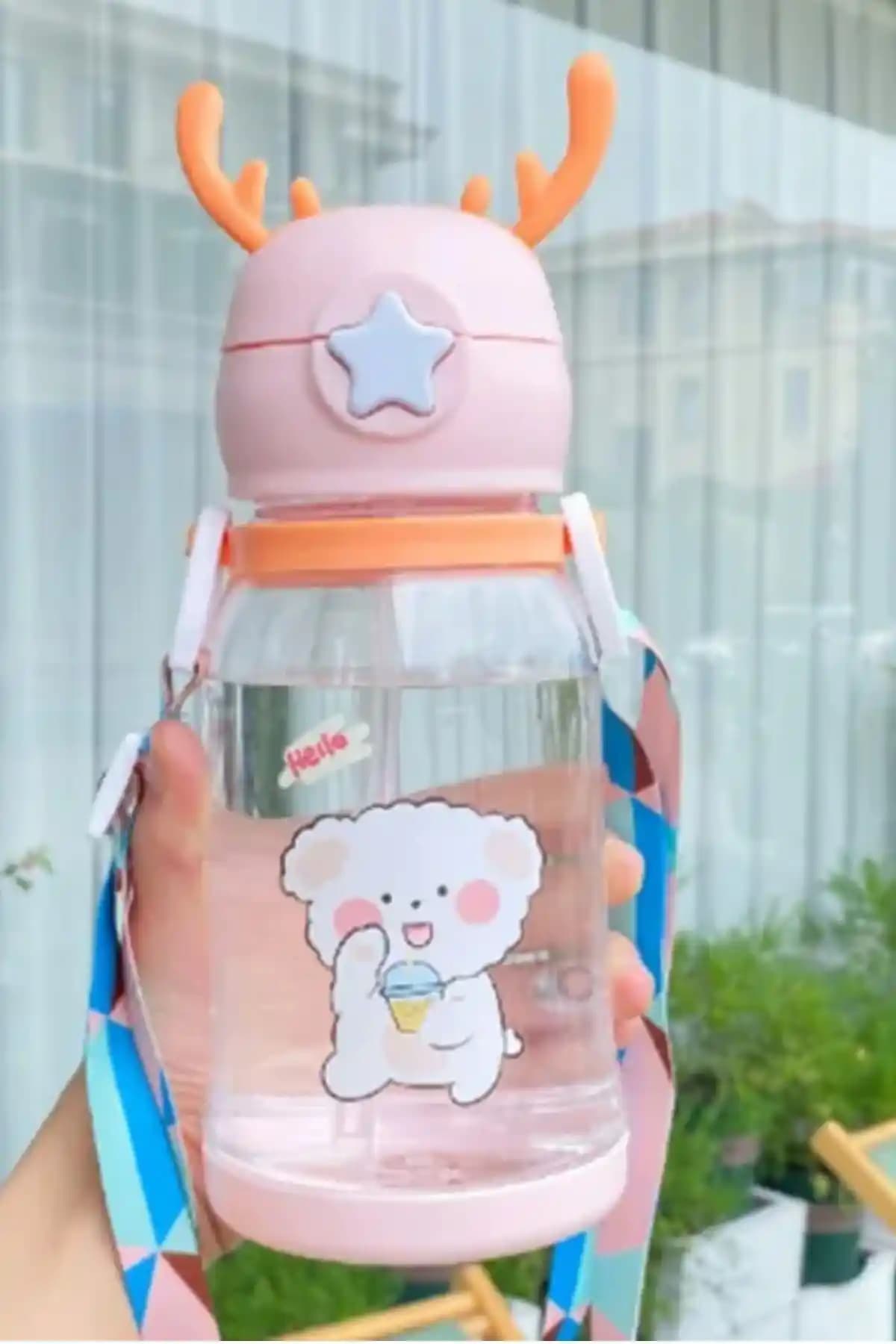 İndirimKap Geyikli Çocuk Suluğu: Güvenli ve Kullanışlı Tasarımıyla Çocuklar İçin Ideal