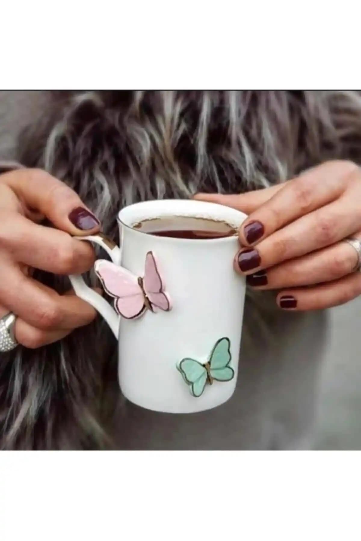 Kelebekli Porselen Kupa Estetik ve Fonksiyonellik Sunan Şık Tasarım