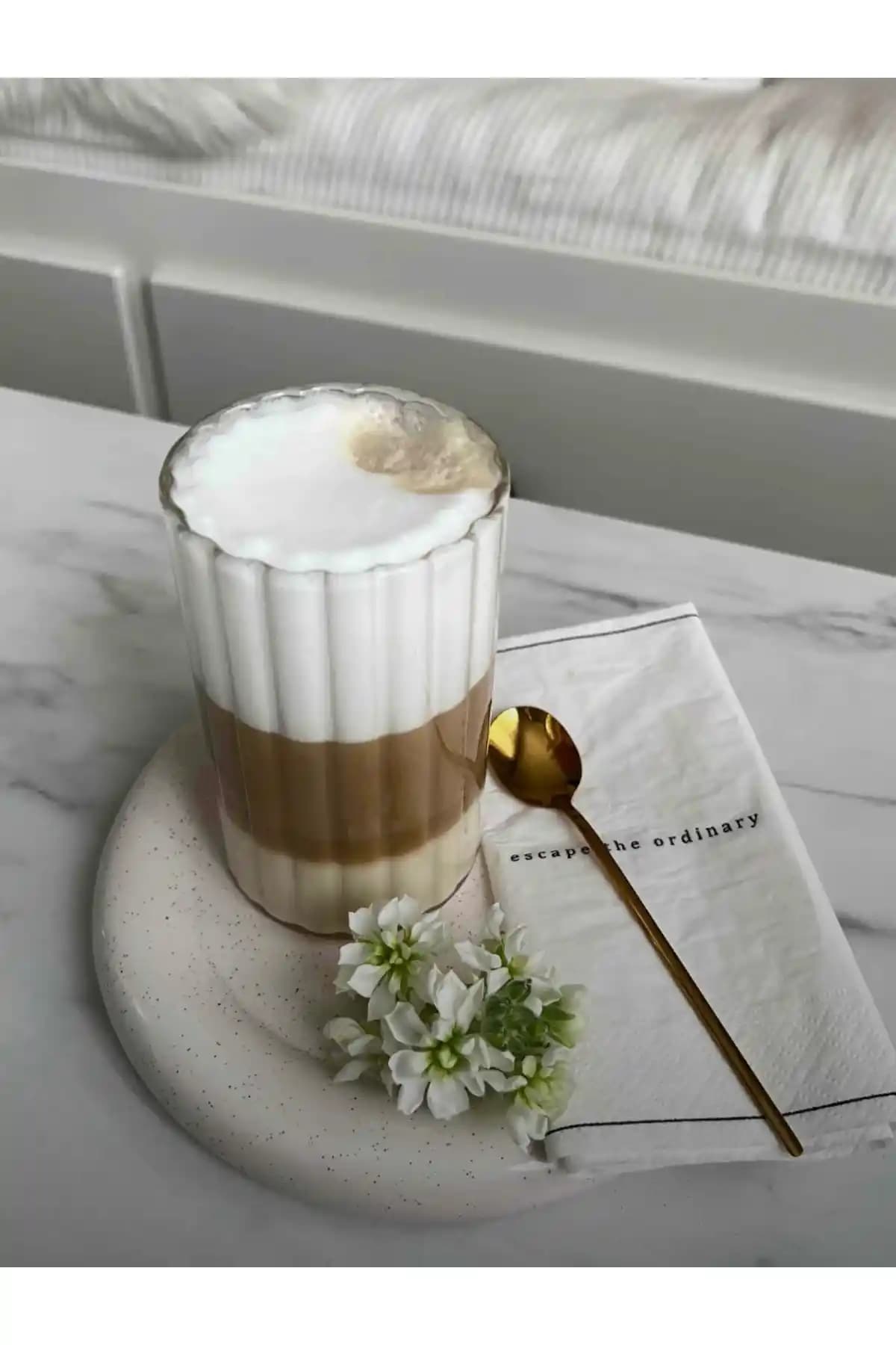 Küçük EW Borosilikat Cam Bardak 400 ml, Dayanıklı ve Estetik Tasarım ile Günlük Kullanım