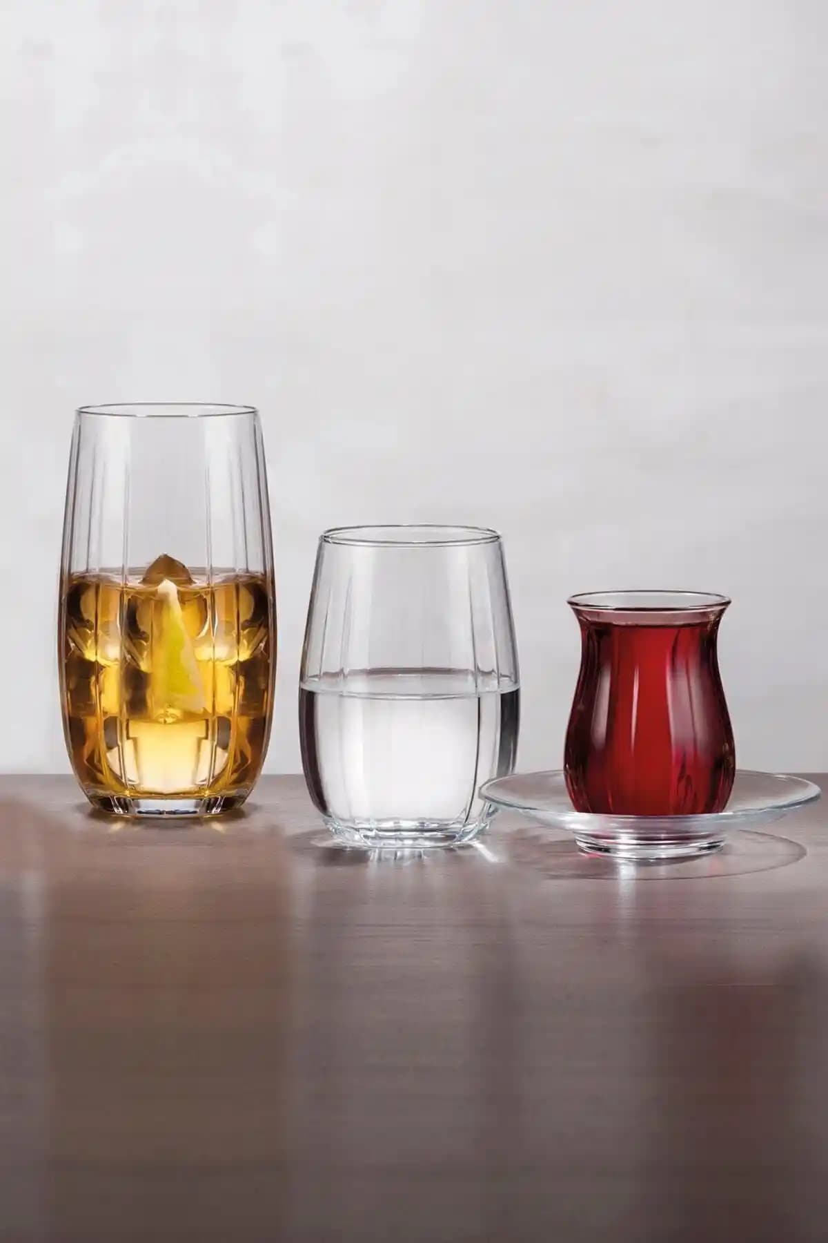 Paşabahçe Lınka Serisi 24 Parça Su ve Çay Seti Estetik ve Fonksiyonellik Sunar