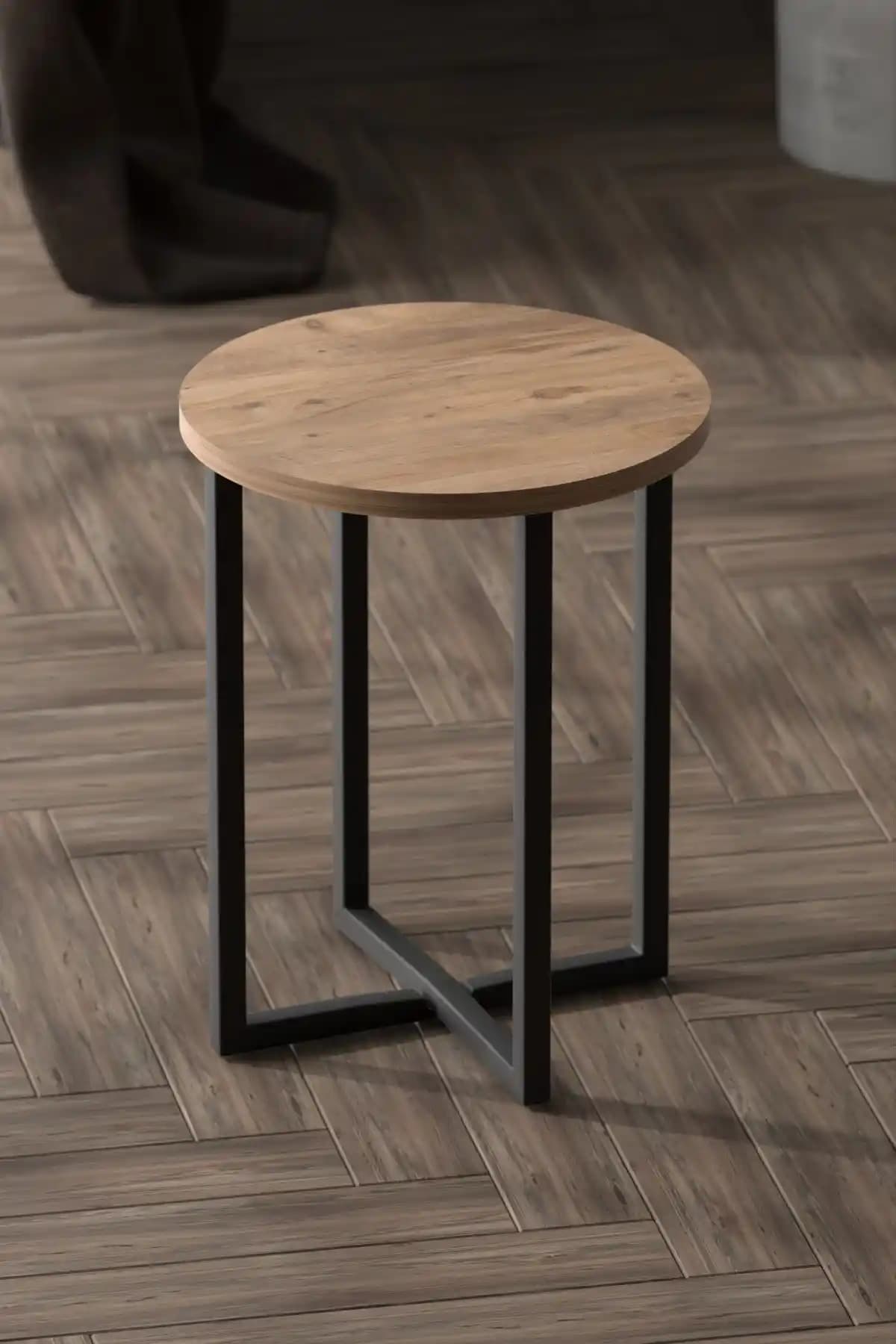 Retodesign Yuvarlak Tabure 1686 Modern ve Dayanıklı Metal Oturma Ünitesi