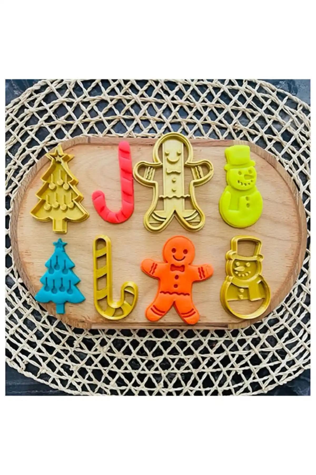 Yılbaşı ve Noel Temalı Kurabiye Kalıbı Seti Çevre Dostu ve Çok Amaçlı Kullanım İmkanıyla