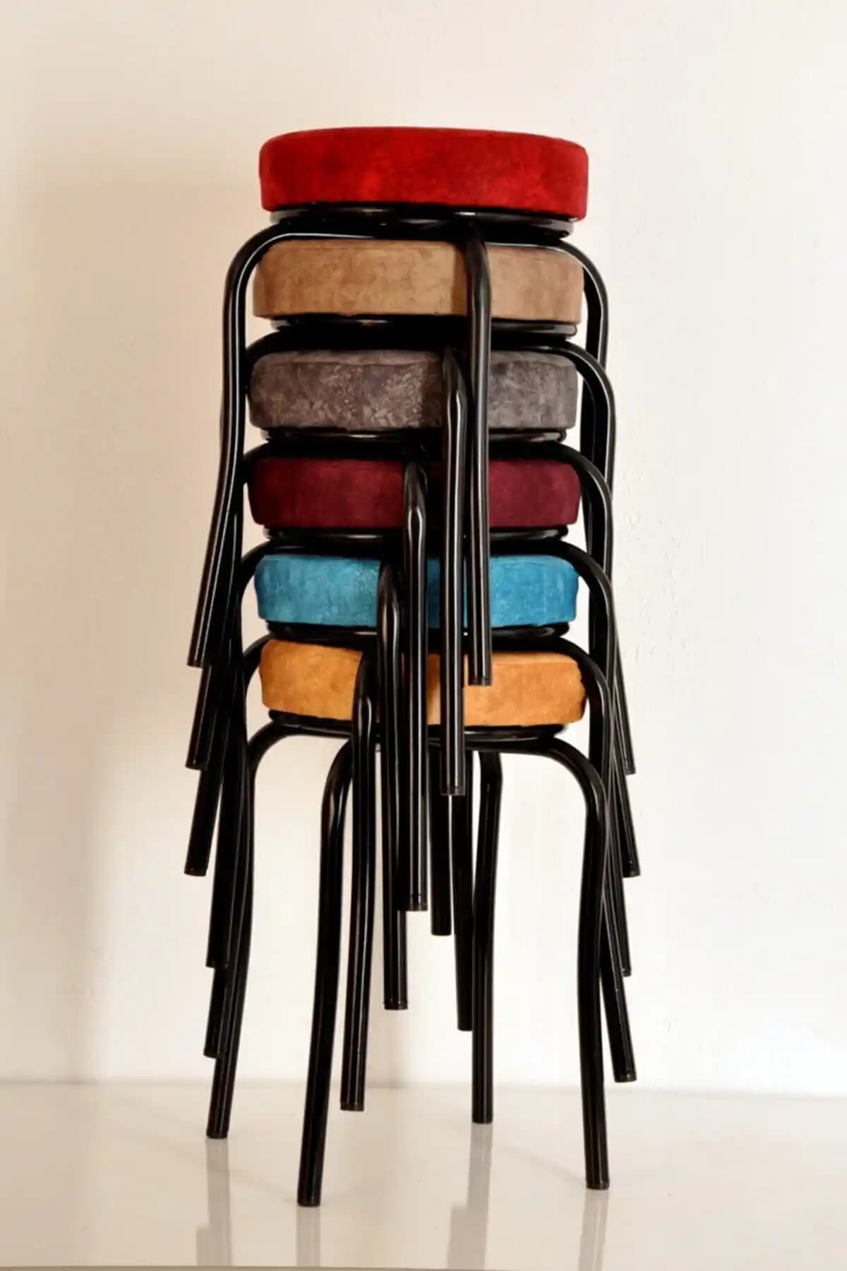 Yılmaz Masacılık Renkli Silinebilir Kumaş Siyah Profil Tabureleri - Modern ve Konforlu Tasarım