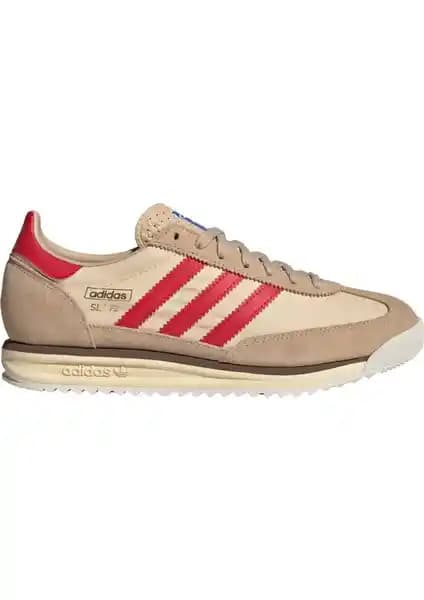 Adidas Originals JS0749 SL 72 RS Ayakkabıları Modern Tasarım ve Tarihsel Stil Bir Arada