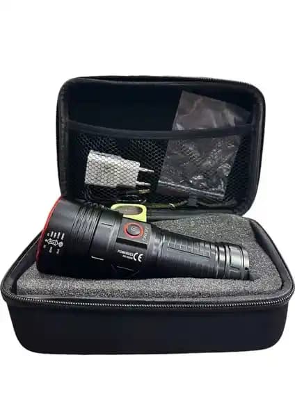 Powerdex PD-10200 Profesyonel El Feneri: Yüksek Güç ve Dayanıklılık Sunan Profesyonel Aydınlatma Cihazı