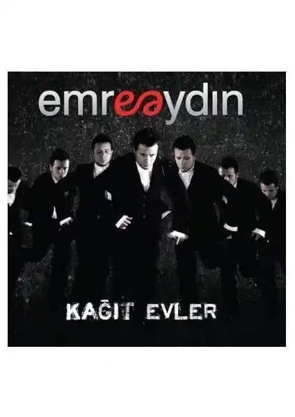 Emre Ayın'ın 'Kağıt Evler' Albümü: Duygusal Derinlik ve Akustik Tınılar İçeren Türkçe Müzik Koleksiyonu