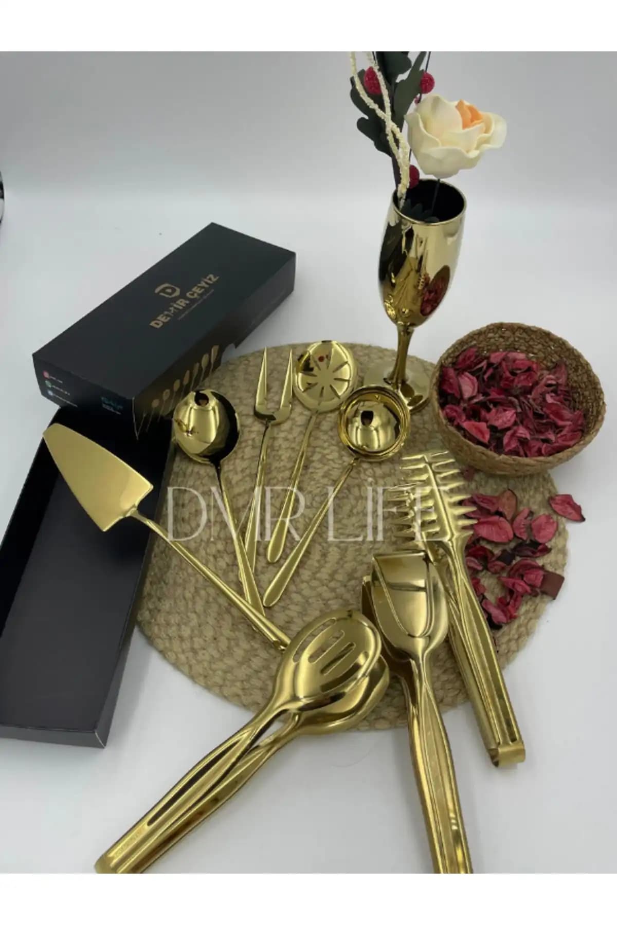 Dame Marie Gold ve Demir Çeyiz Gold Sos Servis Setleri Karşılaştırması 2