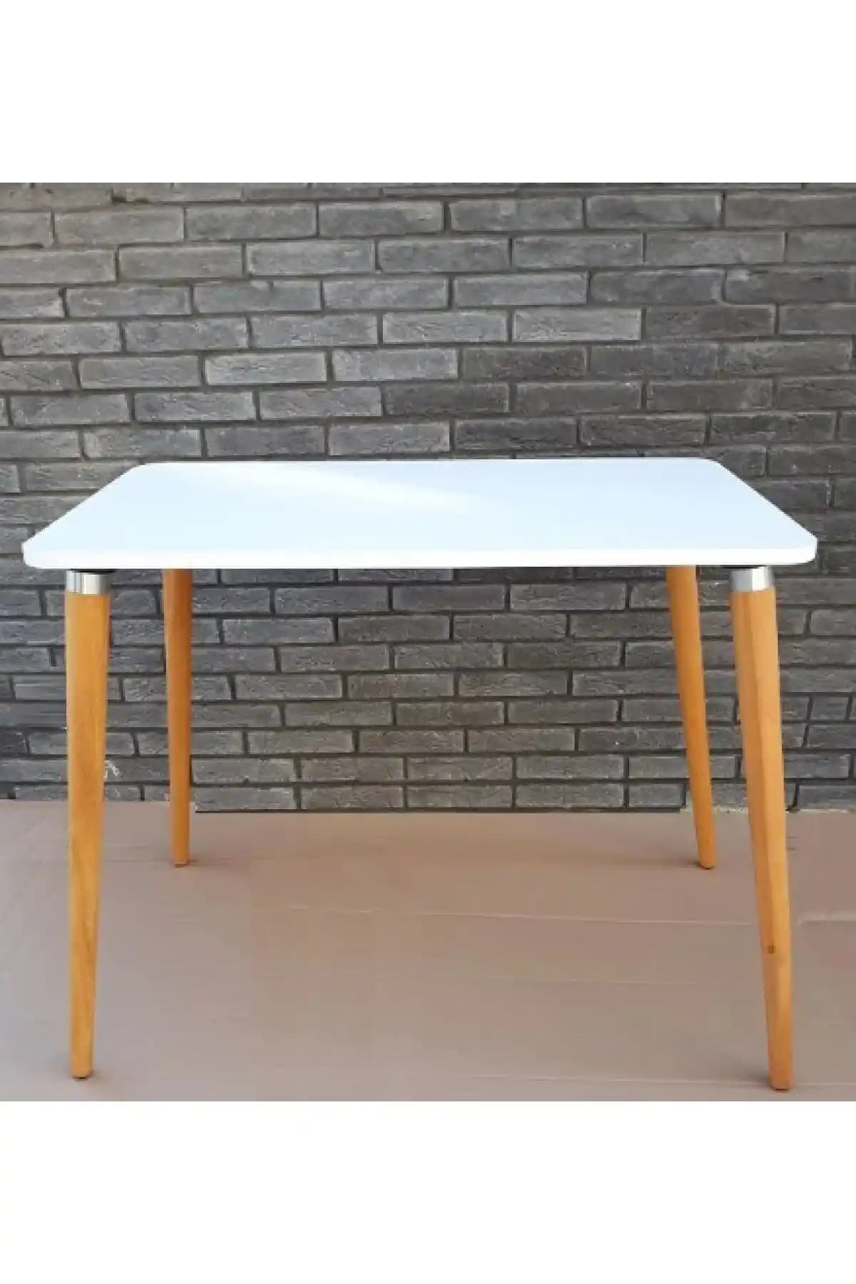 Depolife ve Voguetasarım Küçük Mutfak Masası Karşılaştırması: Tasarım ve Fonksiyonellik Analizi