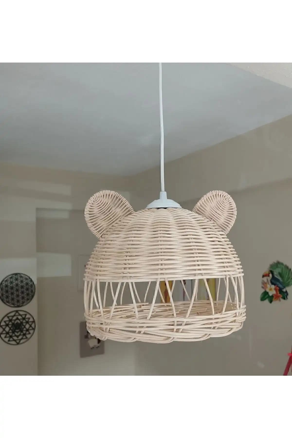 Modern Bambu Çocuk Odası Avizesi: Doğal ve Şık Tasarım ile İşlevsellik Bir Arada