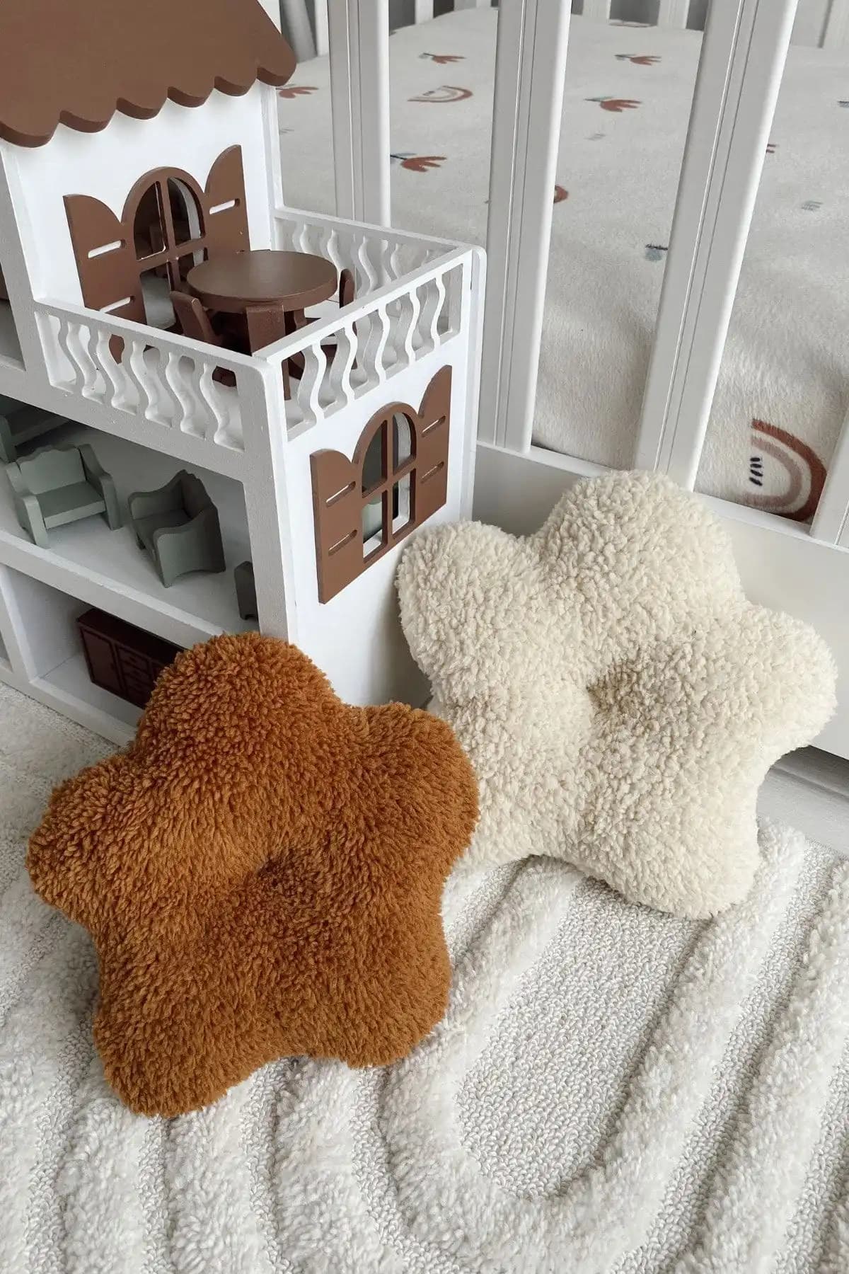 Vivimade Flowers Bebek ve Çocuk Odası Çiçek Yastık Seti Organik Kumaş Tasarımı