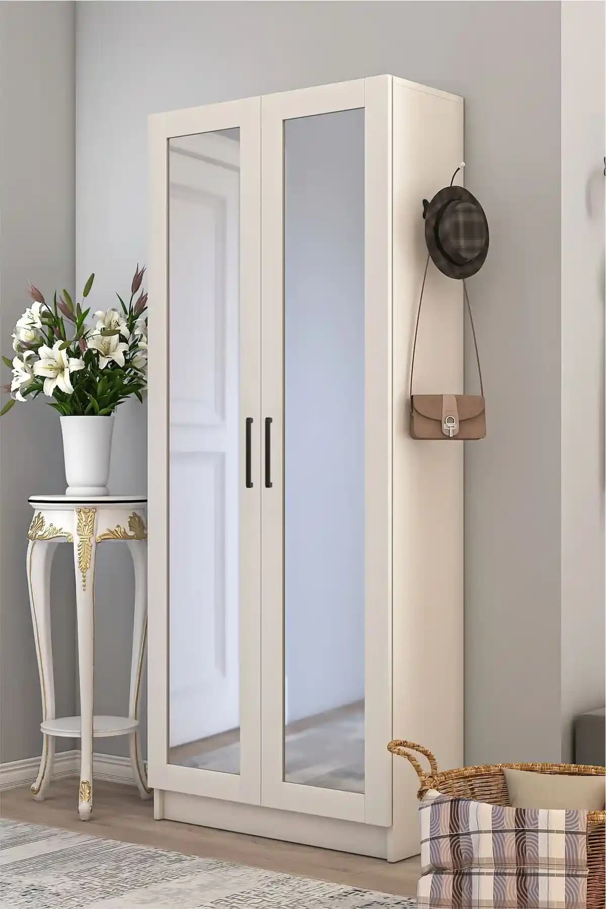 Dekorex Portmanto: Ev Dekorasyonunda İşlevsel ve Estetik Mobilya Çözümleri