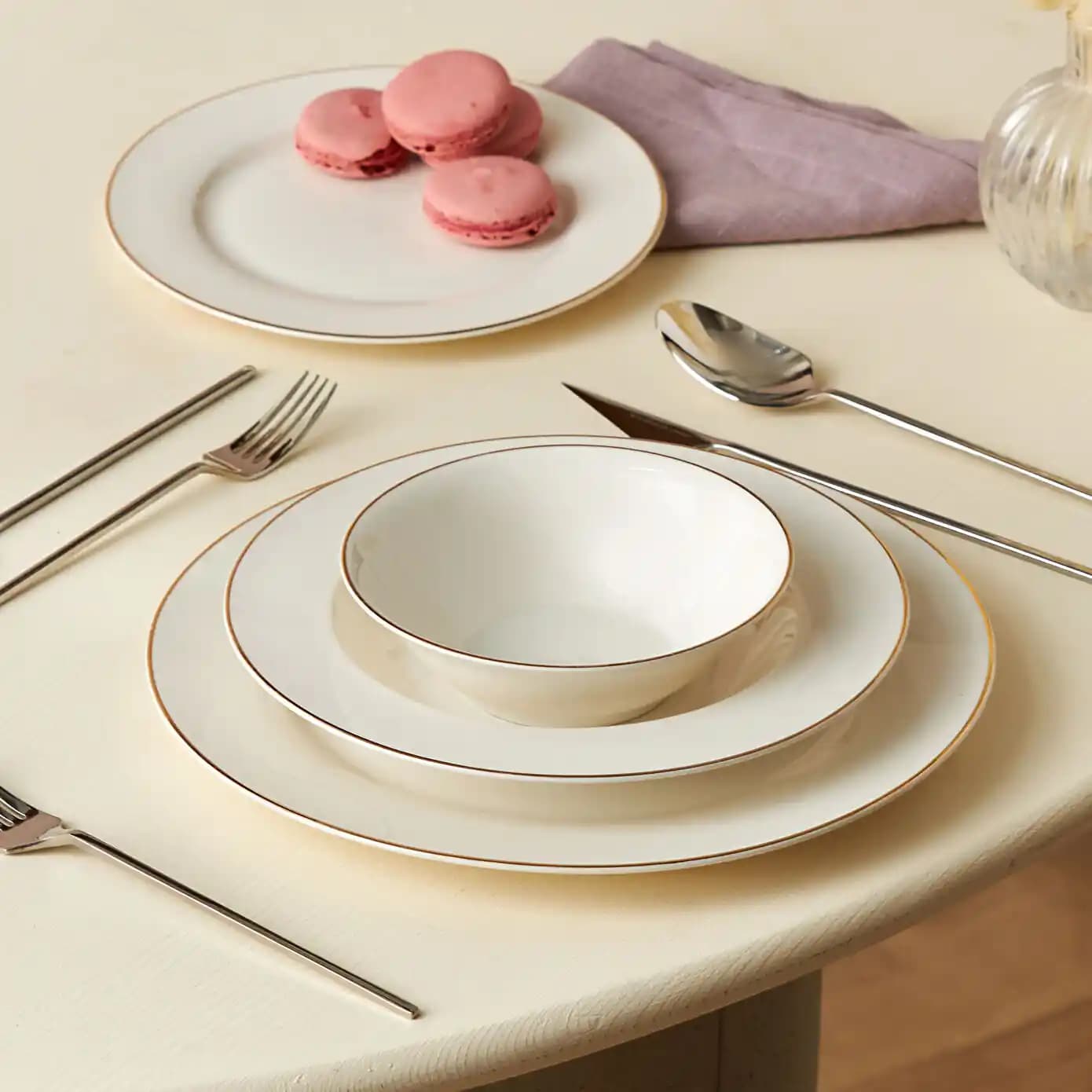 Karaca Rebeca Yemek Takımı: Şıklık, Dayanıklılık ve Fonksiyonelliğin Mükemmel Uyumu