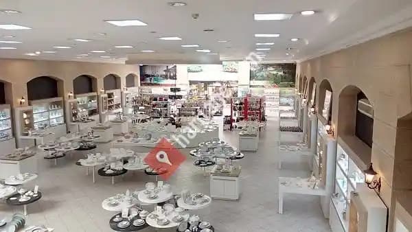 Kütahya Porselen ve Maltepe'de Ev Dekorasyonunda Porselenin Estetik ve Fonksiyonel Rolü