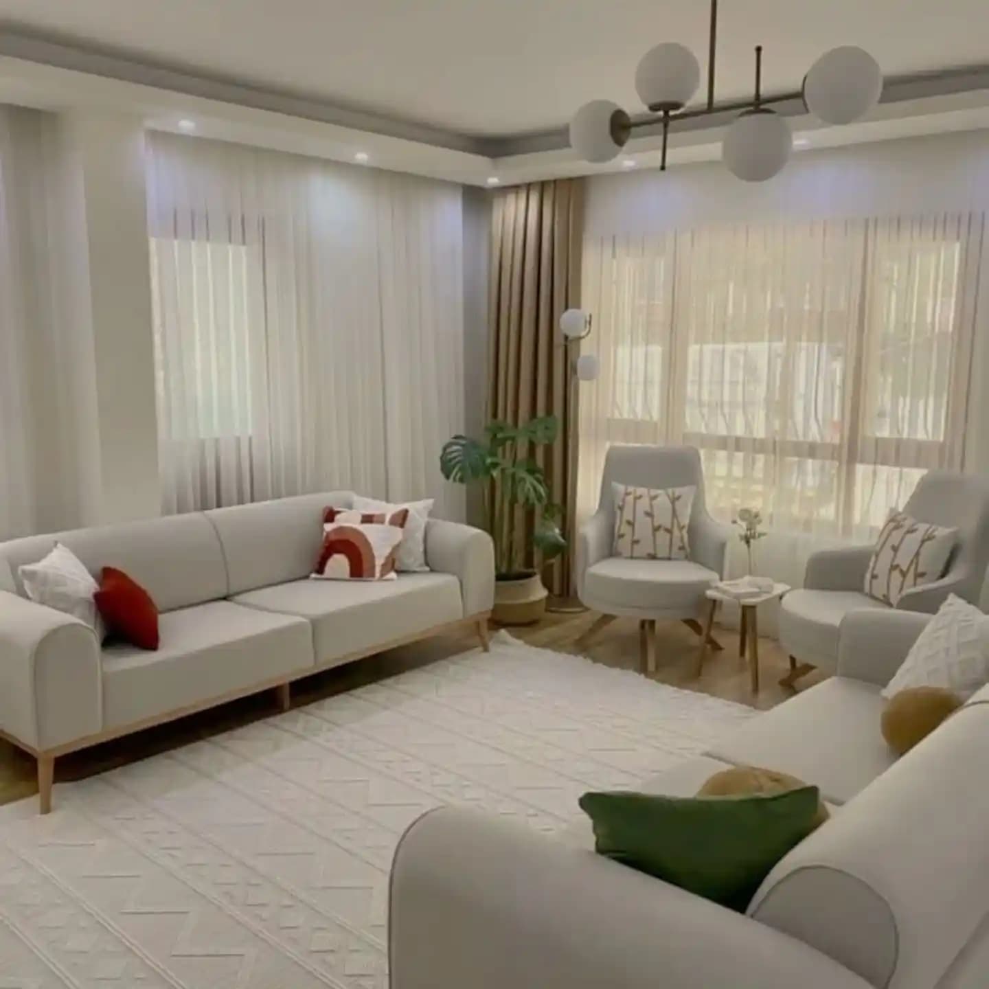 Sade Ev Dekorasyonu: Minimalizm ve Fonksiyonelliğin Estetik Buluşması