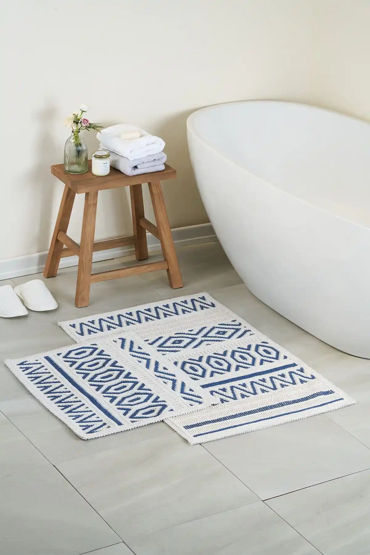 2025'te Banyonuzda Güvenlik ve Şıklık: Bluenity Pamuklu Paspas Seti