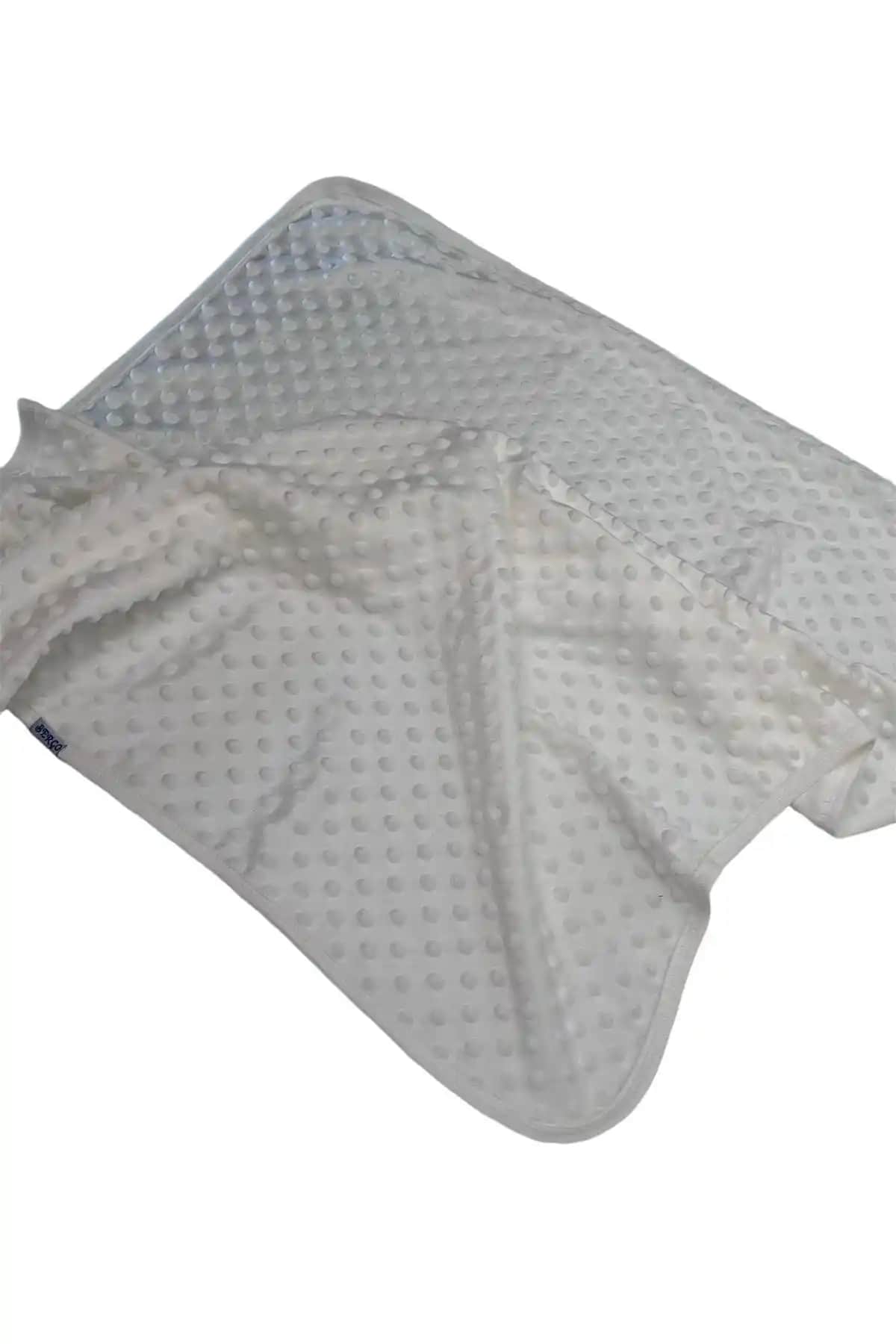 Bombinoo Bebek Nohut Battaniyesi: Yumuşak ve Çift Katlı Tasarımıyla Güvenli Bebek Uyku Aksesuarı