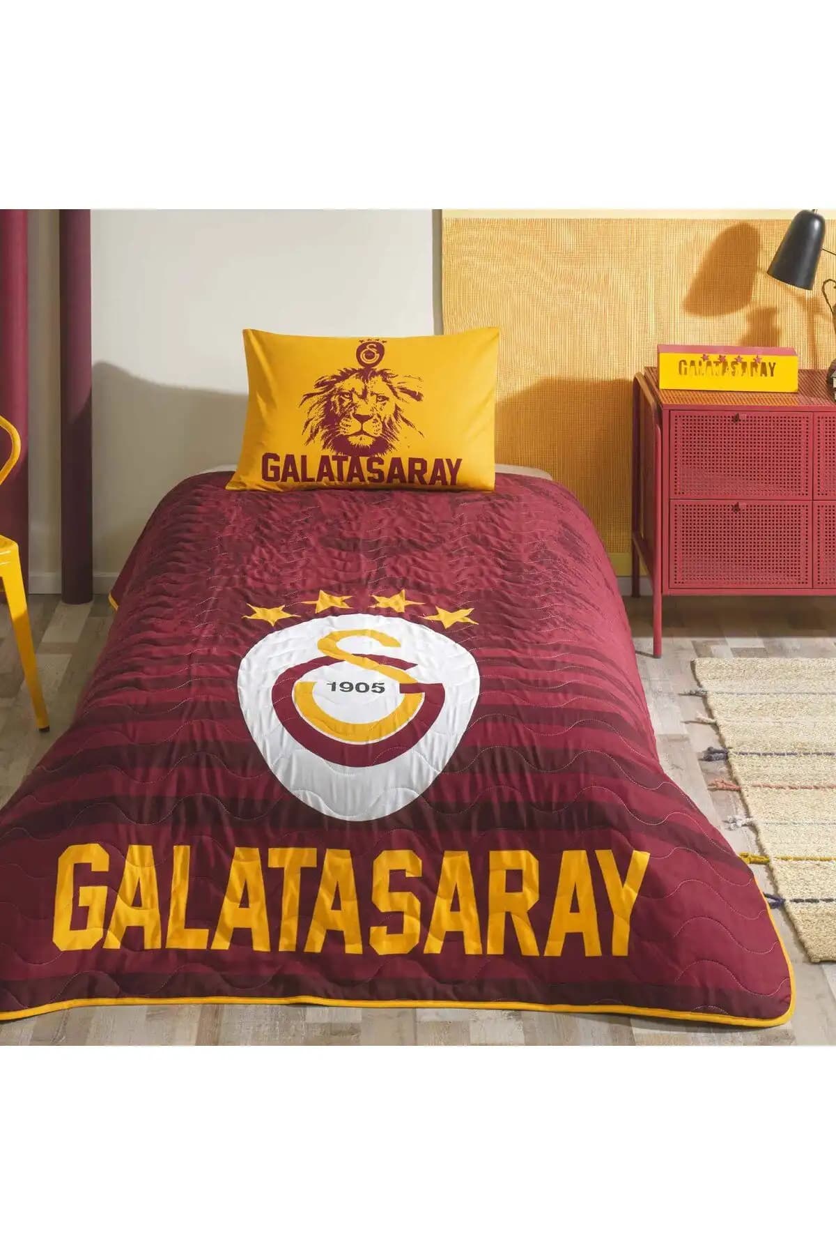 Galatasaray Lisanslı Tek Kişilik Yatak Örtüsü Seti Renkli ve Dayanıklı Tasarım