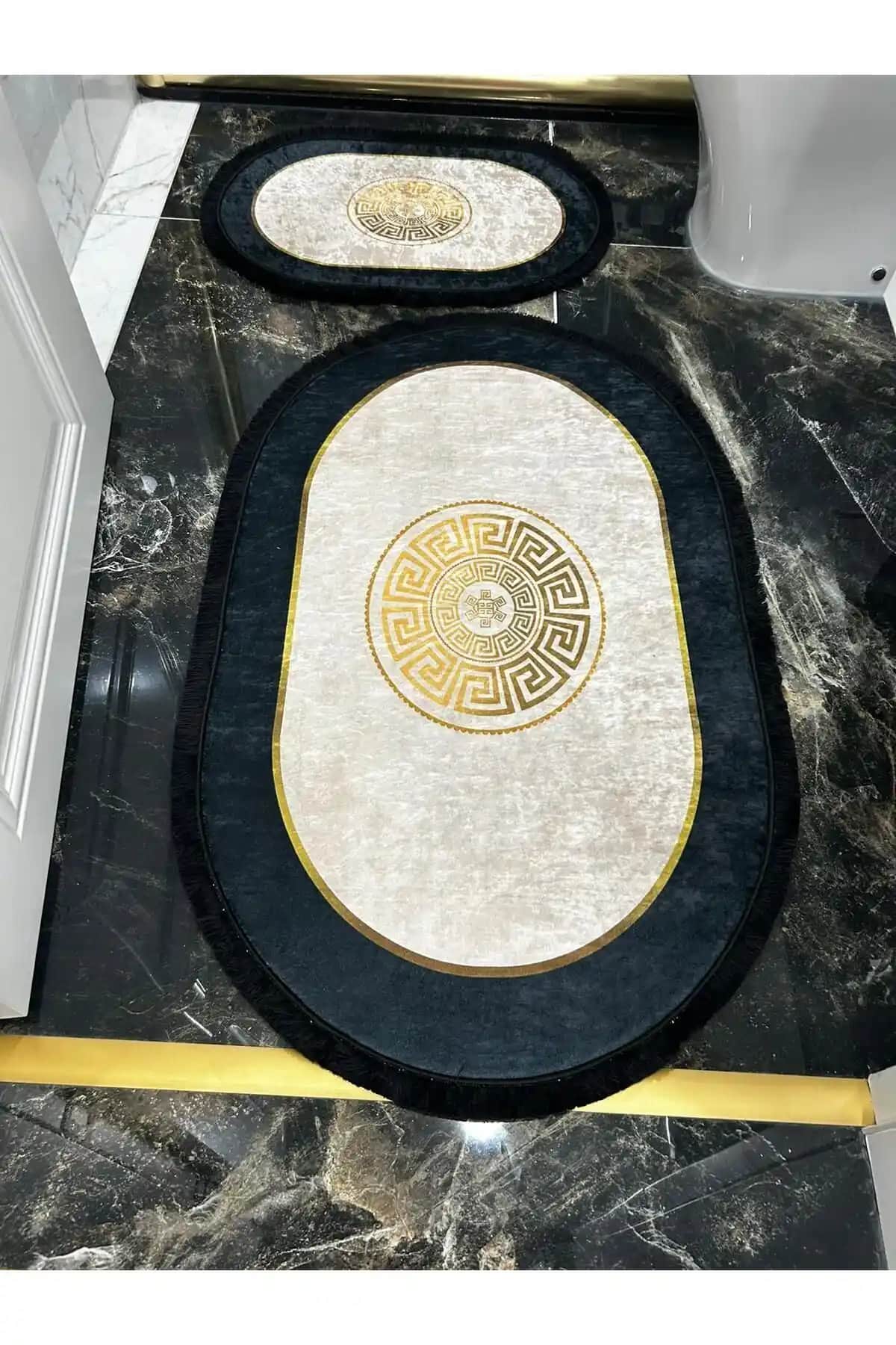 Modern Banyo Paspas Seti Siyah Saçaklı Kaydırmaz ve Yıkanabilir Özellikleriyle