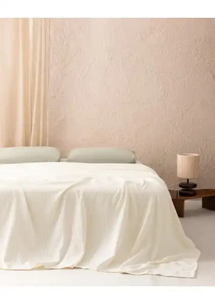 Bella Maison ve Madame Coco Madelyn Yatak Örtüsü Karşılaştırması: Hangi Ürün Size Uygun 2