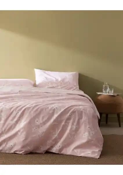 Madame Coco Nayomi ve Manon Nevresim Takımları Karşılaştırması