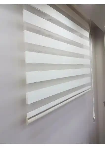 Brillant MZ508 ile NetworkAvm Ekru Zebra Perde Karşılaştırması