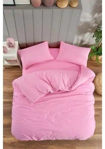 İki Tek Kişilik Nevresim Karşılaştırması: Pamuklu Düz Renk ile Çizgili Gri Lastikli