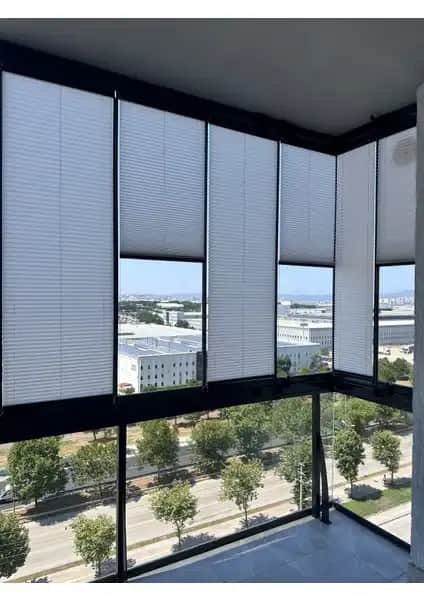 Blind-X Buz Grisi ve Serin Home Collection Beyaz Plise Perdeler Karşılaştırması