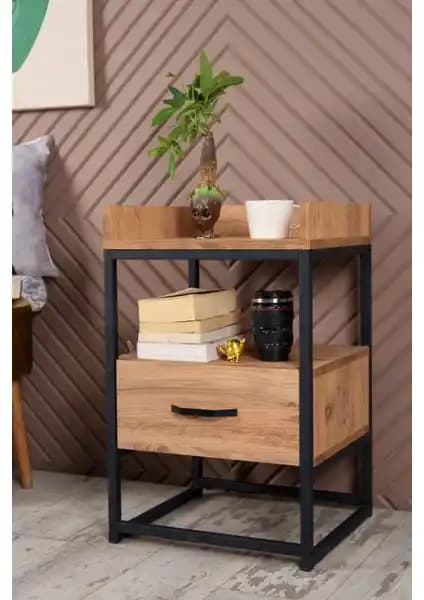 Boss Group Royal ve Enda Home Collection Başucu Komodinleri Karşılaştırması