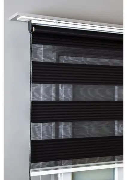 Brillant Etekli Kahverengi ve Siyah Pileli Zebra Stor Perdeler Karşılaştırması 2