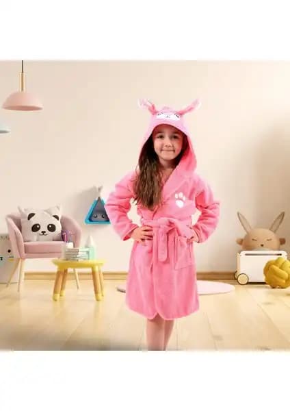 Çocuklar İçin Kapşonlu Bornoz Karşılaştırması: Lavin ve Oyalı Textile Modelleri 1