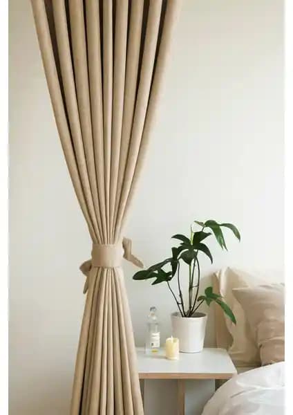 Devor Kadife Görünümlü Kalın Fon Perde ve Devrim Olivya Blackout Perde Karşılaştırması