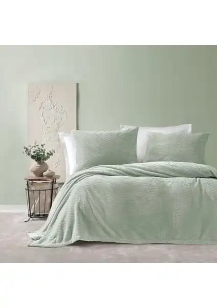 English Home Scroll Flowers ve Yataş Dazel Tek Kişilik Battaniye Karşılaştırması 2