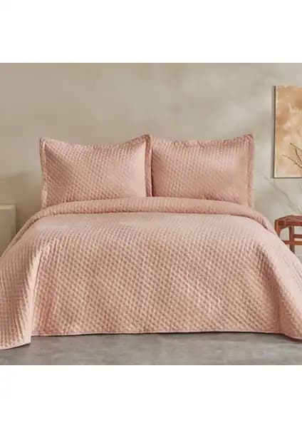 Karaca Breeze Soft ve Taç Glory Çift Kişilik Yatak Örtüsü Karşılaştırması 1