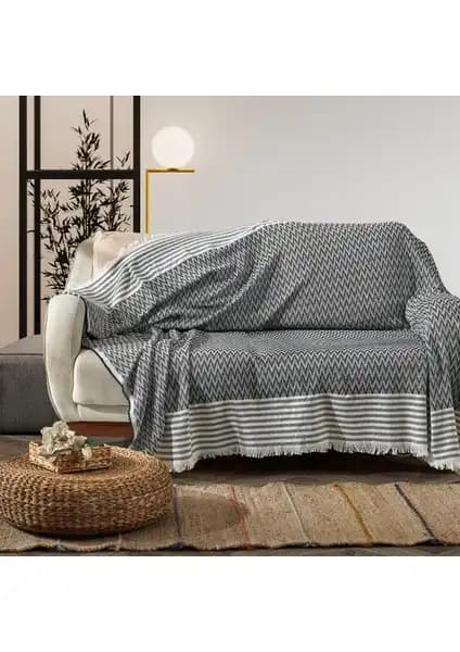 Koltuk Örtüsü Karşılaştırması: Özlü Home ve Vagonik Zigzag Modelleri Analizi 2