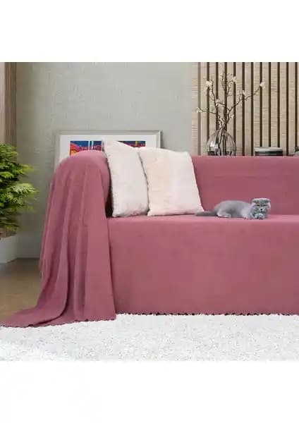 Latuda Koltuk Örtüleri Karşılaştırması: Mikrofiber ve Jakarlı Desenli Modeller