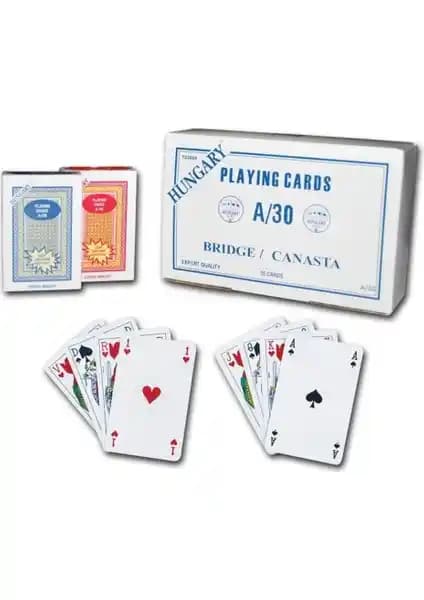 Macar A30 İskambil Oyun Kartı Seti Kaliteli ve Dayanıklı Tasarımıyla Profesyonel Kullanıma Uygun