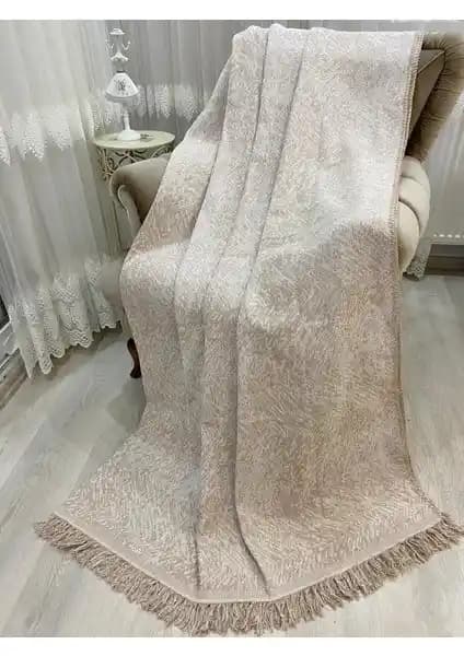 Özlü Home ve Teksnil Home Koltuk Örtüsü Karşılaştırması: Hangi Ürün Sizi Daha Çok Memnun Eder?