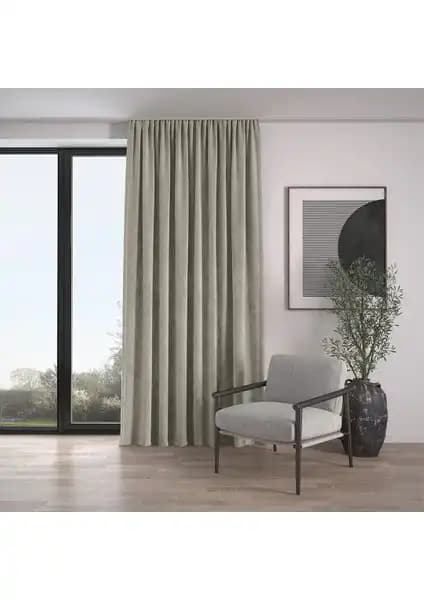 Perde Karşılaştırması: Demor Home Kadife ve Devrim Olivya Tekstil Blackout Perde Özellikleri 1