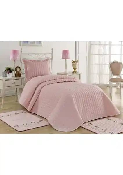 Yatak Örtüsü Karşılaştırması: Armes Hayal ve Natural Meet Maya Ürünleri Analizi