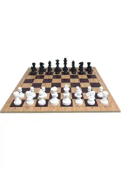 Yeni Ahşap Zeminli Profesyonel Satranç Takımı, Büyük Taşlar ve Estetik Tasarımıyla