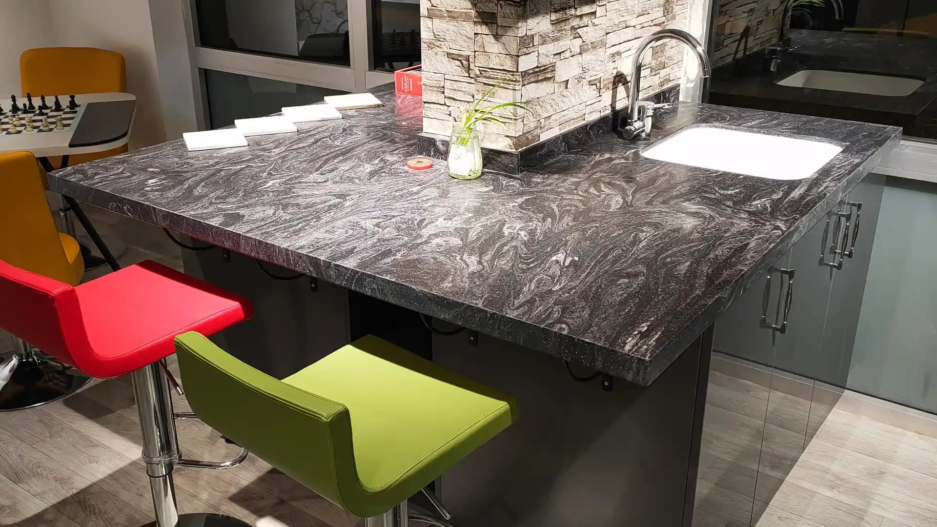 Mutfak Banko Modelleri ve Dekorasyon Trendleri: Güncel Tasarım ve Malzeme Seçenekleri